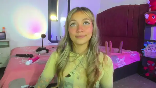 alisson zafiro  online show from 12.14.24