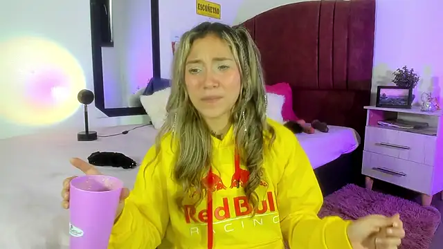 alisson zafiro  online show from 01.07.25