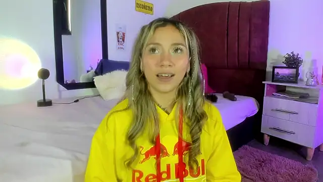 alisson zafiro  online show from 01.07.25