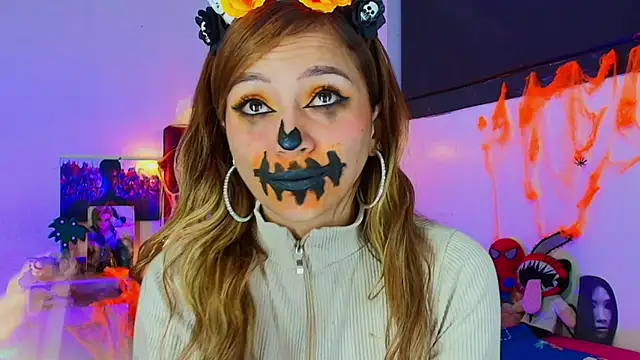 alisson zafiro  online show from 10.28.25