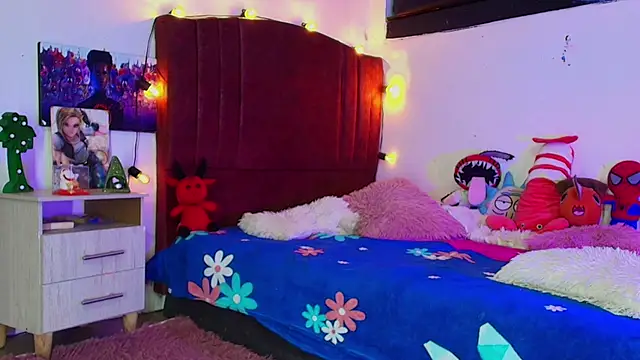 alisson zafiro  online show from 11.02.25