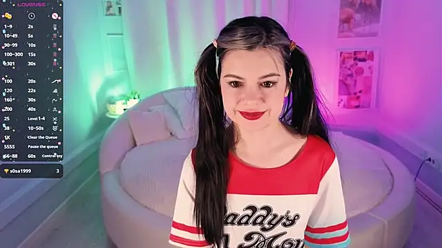 Lil Amelie online show from 11.21.25