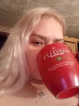 Minna Jeannie online show from 09.18.25