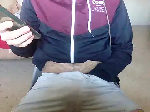 Snapshot of CummedCock chatting on 02.05.25 CummedCock online show from 02.05.25