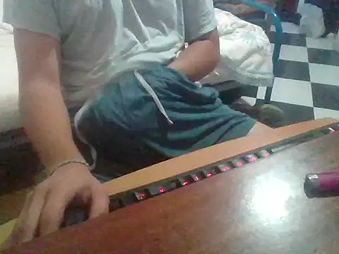 Snapshot of CummedCock chatting on 10.05.25 CummedCock online show from 10.05.25