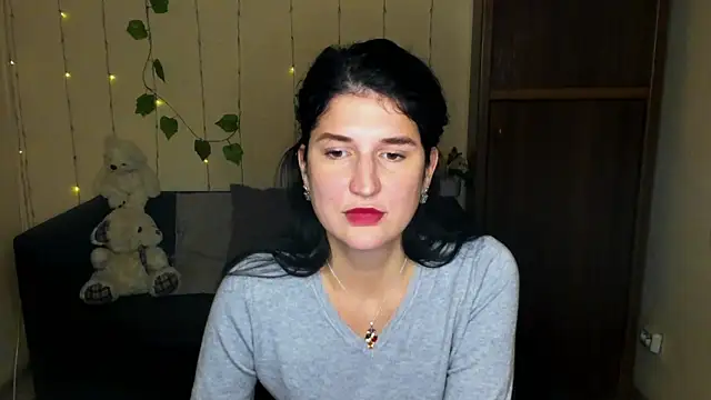 Snapshot of Alianna_Solo_Kisses chatting on 01.09.25 Alianna Solo Kisses online show from 01.09.25