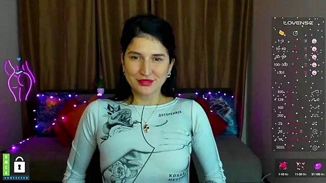 Snapshot of Alianna_Solo_Kisses chatting on 01.14.25 Alianna Solo Kisses online show from 01.14.25