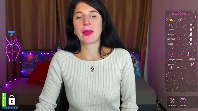 Snapshot of Alianna_Solo_Kisses chatting on 01.16.25 Alianna Solo Kisses online show from 01.16.25