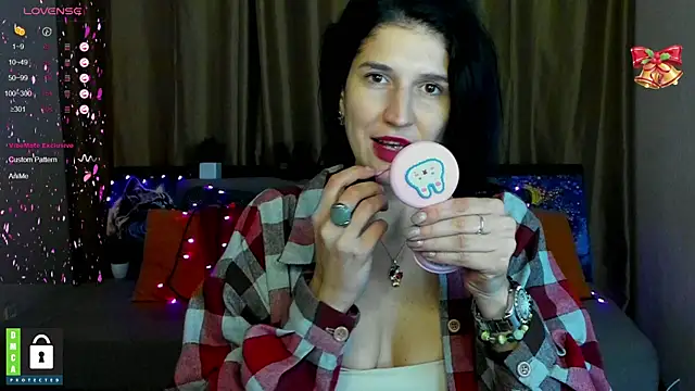 Snapshot of Alianna_Solo_Kisses chatting on 01.30.25 Alianna Solo Kisses online show from 01.30.25