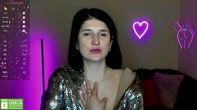 Snapshot of Alianna_Solo_Kisses chatting on 02.19.25 Alianna Solo Kisses online show from 02.19.25