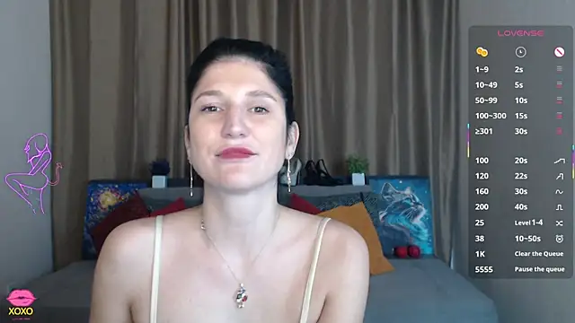 Snapshot of Alianna_Solo_Kisses chatting on 03.20.25 Alianna Solo Kisses online show from 03.20.25