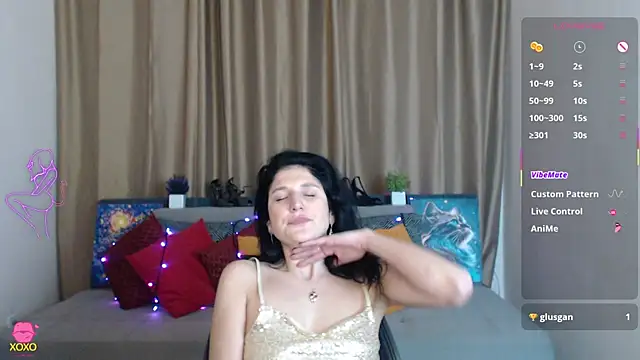 Snapshot of Alianna_Solo_Kisses chatting on 03.20.25 Alianna Solo Kisses online show from 03.20.25