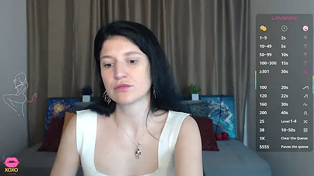 Snapshot of Alianna_Solo_Kisses chatting on 03.22.25 Alianna Solo Kisses online show from 03.22.25
