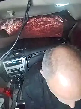 Snapshot of Stickybros2u chatting on 01.31.25 Stickybros2u online show from 01.31.25