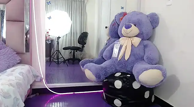 Snapshot of AriadnaCappelletty chatting on 03.02.25 AriadnaCappelletty online show from 03.02.25