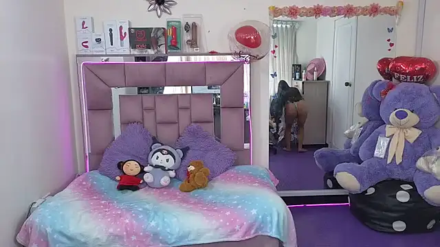 Snapshot of AriadnaCappelletty chatting on 10.02.25 AriadnaCappelletty online show from 10.02.25