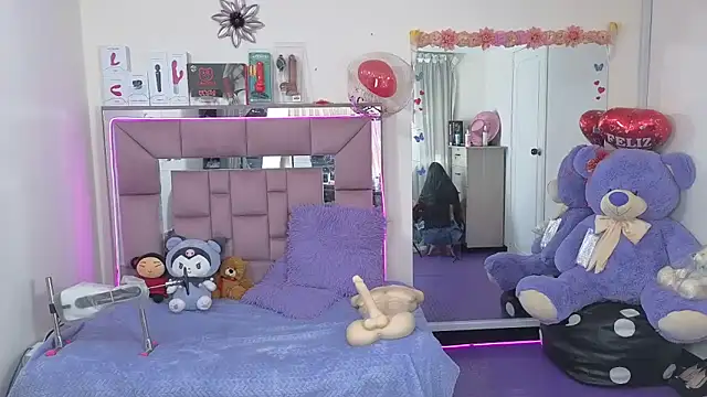 Snapshot of AriadnaCappelletty chatting on 10.06.25 AriadnaCappelletty online show from 10.06.25