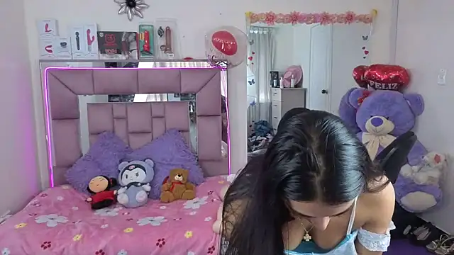 Snapshot of AriadnaCappelletty chatting on 10.07.25 AriadnaCappelletty online show from 10.07.25