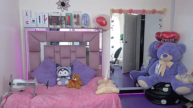 Snapshot of AriadnaCappelletty chatting on 10.24.25 AriadnaCappelletty online show from 10.24.25