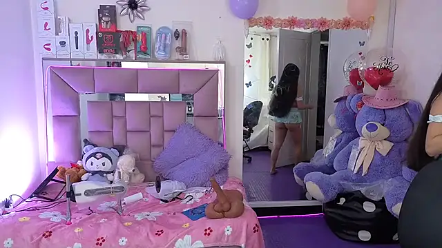 Snapshot of AriadnaCappelletty chatting on 11.14.25 AriadnaCappelletty online show from 11.14.25