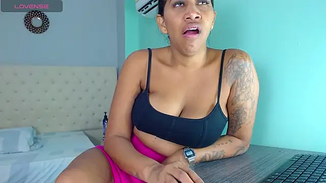 Snapshot of Kristel_lee chatting on 02.20.25 Kristel lee online show from 02.20.25