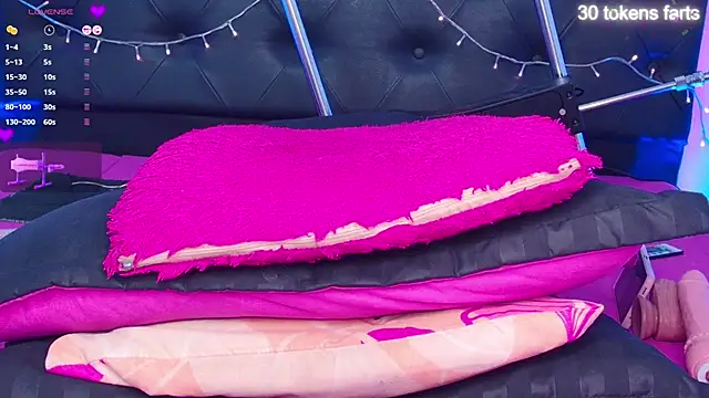 Snapshot of Adriana-55 chatting on 03.20.25 Adriana-55 online show from 03.20.25