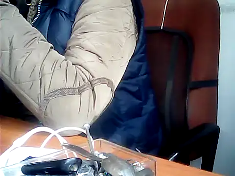 Snapshot of zormen355 chatting on 12.01.25 zormen355 online show from 12.01.25