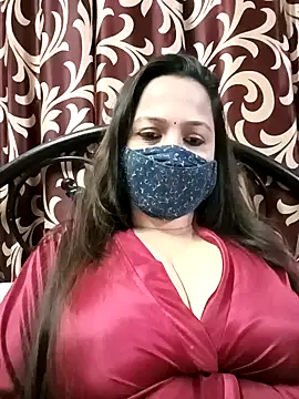 Snapshot of albelasummi702 chatting on 12.13.24 albelasummi702 online show from 12.13.24