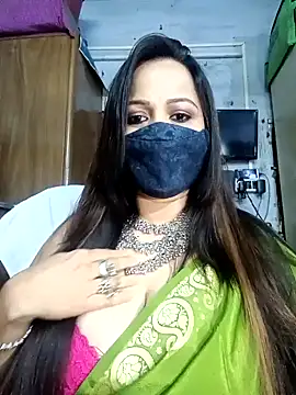 Snapshot of albelasummi702 chatting on 12.14.24 albelasummi702 online show from 12.14.24