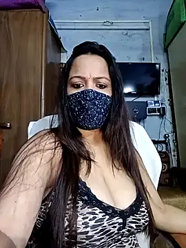 Snapshot of albelasummi702 chatting on 12.19.24 albelasummi702 online show from 12.19.24