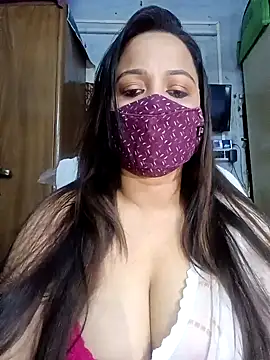 Snapshot of albelasummi702 chatting on 12.26.24 albelasummi702 online show from 12.26.24