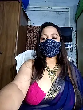 Snapshot of albelasummi702 chatting on 01.17.25 albelasummi702 online show from 01.17.25