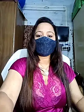 Snapshot of albelasummi702 chatting on 01.24.25 albelasummi702 online show from 01.24.25