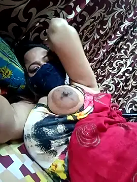 Snapshot of albelasummi702 chatting on 01.29.25 albelasummi702 online show from 01.29.25