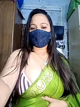 Snapshot of albelasummi702 chatting on 01.29.25 albelasummi702 online show from 01.29.25