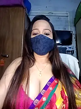 Snapshot of albelasummi702 chatting on 02.08.25 albelasummi702 online show from 02.08.25