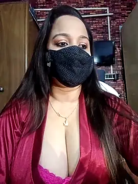 Snapshot of albelasummi702 chatting on 02.17.25 albelasummi702 online show from 02.17.25