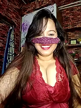 Snapshot of albelasummi702 chatting on 09.28.25 albelasummi702 online show from 09.28.25