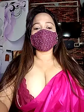 Snapshot of albelasummi702 chatting on 10.23.25 albelasummi702 online show from 10.23.25