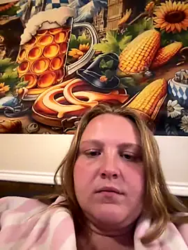 Snapshot of PhatAssBlond chatting on 09.23.25 PhatAssBlond online show from 09.23.25