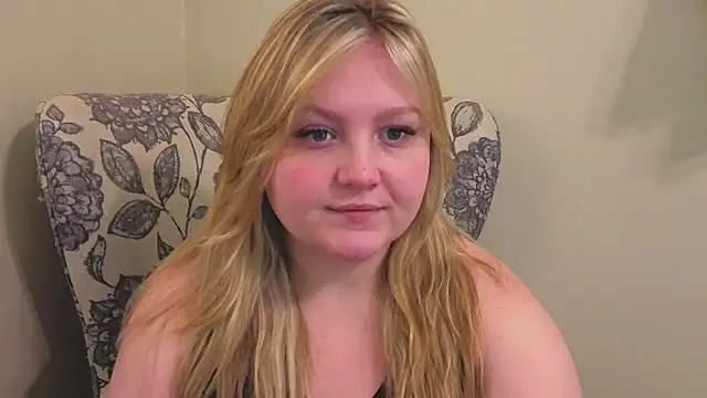 PhatAssBlond online show from 04.13.26