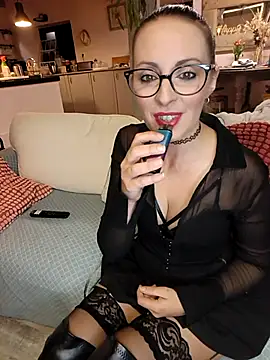 Jade Emeraud online show from 03.17.25