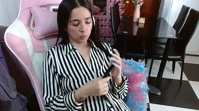 kendall all4u online show from 04.07.26