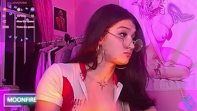 moonfiredancer online show from 10.02.25