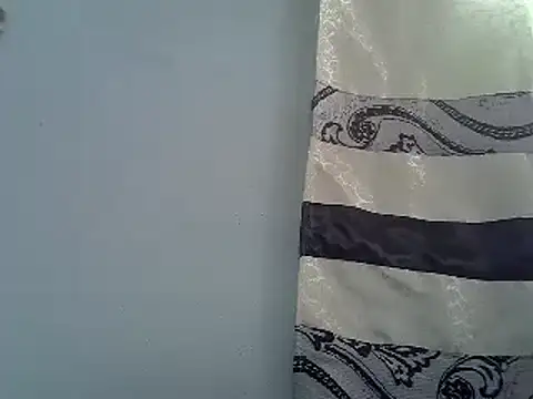 Snapshot of ElianeHot chatting on 01.13.25 ElianeHot online show from 01.13.25