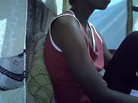 Snapshot of ElianeHot chatting on 02.06.25 ElianeHot online show from 02.06.25