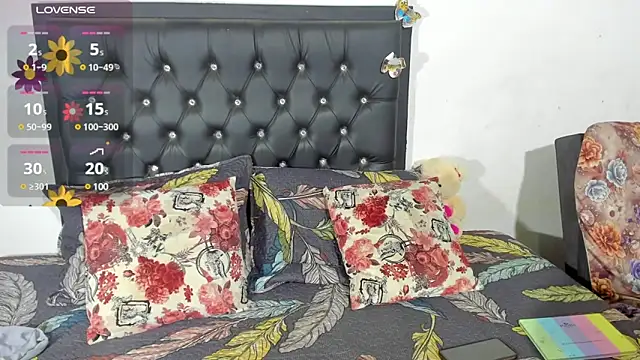 Darlyquenn11 online show from 01.16.25