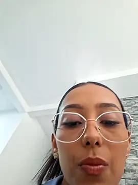 Snapshot of abby_adams20 chatting on 11.27.25 abby adams20 online show from 11.27.25