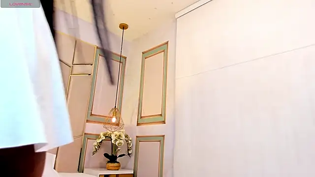 Snapshot of abby_adams20 chatting on 12.03.25 abby adams20 online show from 12.03.25