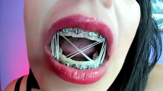 Snapshot of AdelleLennox_cg chatting on 01.23.25 AdelleLennox cg online show from 01.23.25